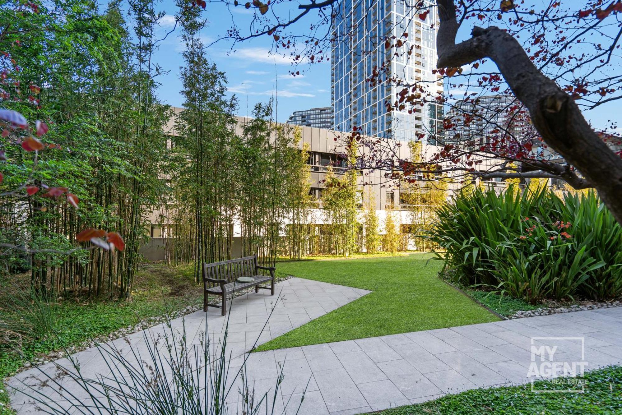 Apartment Spectacular Victoria Harbour Docklands Melbourne